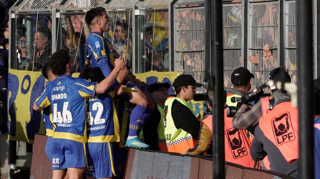 El festejo del gol de Giovanni Cantizano