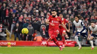 Liverpool aplastó a Tottenham y jugará la final de la Carabao Cup