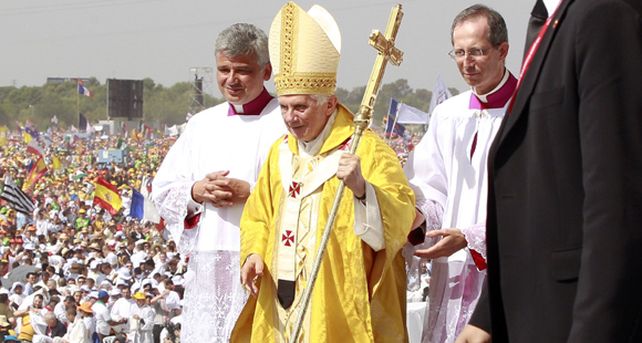 El Papa conden&oacute; la mentalidad individualista en su &uacute;ltimo d&iacute;a de visita a Espa&ntilde;a