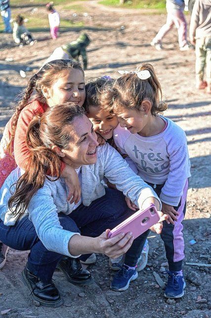 El modelo de país que se retira del territorio y ataca a los más vulnerables. El modelo de país que se retira del territorio y ataca a los más vulnerables.