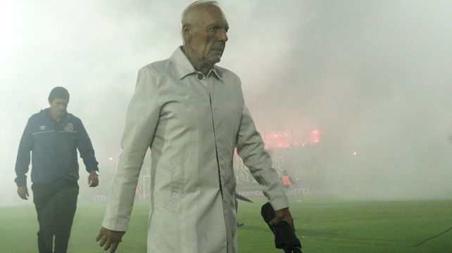 Miguel Angel Russo valoró a su equipo y se alegró de nuevo por la felicidad de los hinchas de Central.