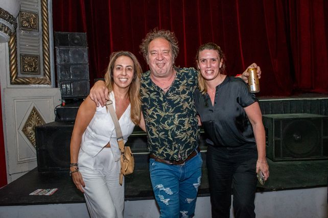 Mariana Arias, Popono y Caro Gardiner