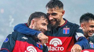 Bajo la lluvia, Tigre goleó de visitante a Nacional por Copa Sudamericana