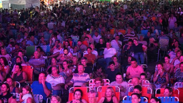 Colón: una multitud vivió el cierre de la 39° Fiesta Nacional de la Artesanía