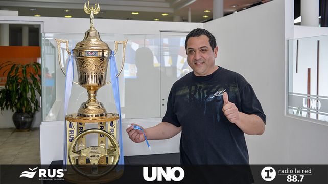 Lectores de UNO se fueron con la entrada y la foto con la Copa