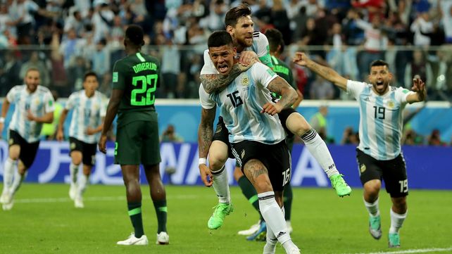 ¡Se hizo el milagro! Argentina le ganó a Nigeria y se clasificó a octavos de final