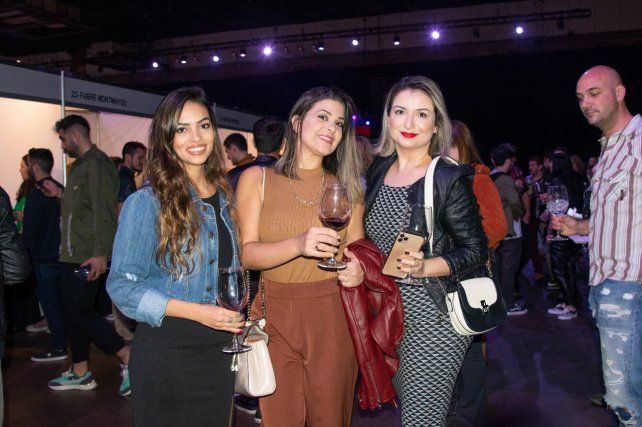 Mariana Mendez, Fernanda de Almeida y Mayra Reis.   