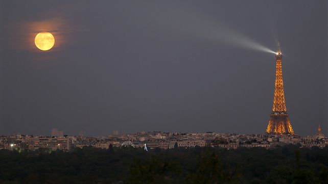 Las mejores postales de la Luna llena