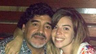 Dalma Maradona ya está con su papá en Dubai para pasar las fiestas