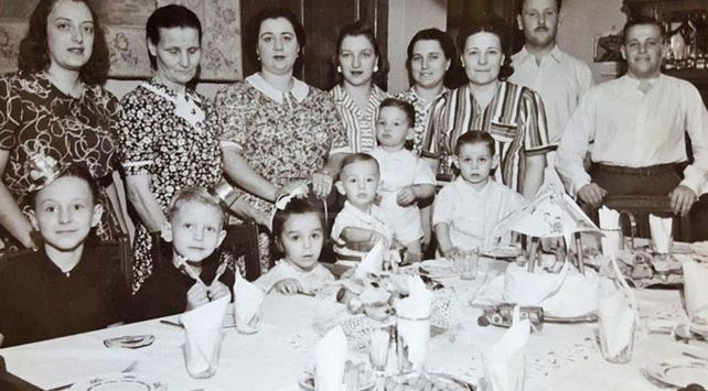 Parte de las mujeres de la familia Molina// gentileza Familia Esquivel.