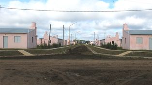 Viviendas docentes: el avance de las obras en la ciudad es del 38%