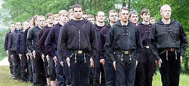Desmantelan un campamento nazi para ni&ntilde;os y j&oacute;venes en Alemania