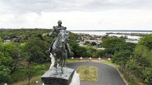 Este jueves izarán la Bandera Argentina en conmemoración a Paraná