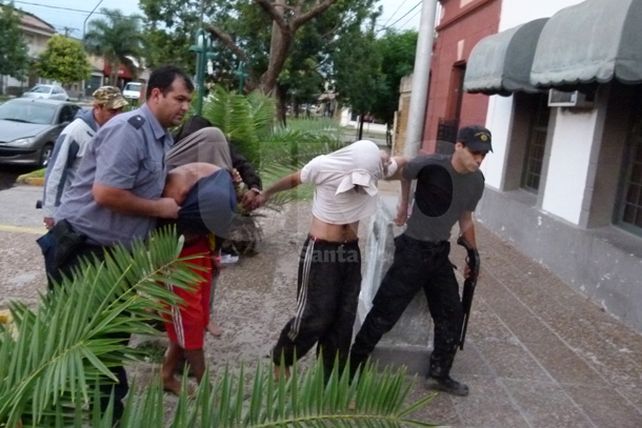 Caen ladrones que roban un local inaugurado hace 7 días