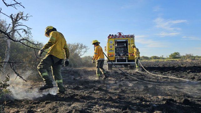 Brigadistas lograron apagar los incendios en Cacique Ariacaiquín