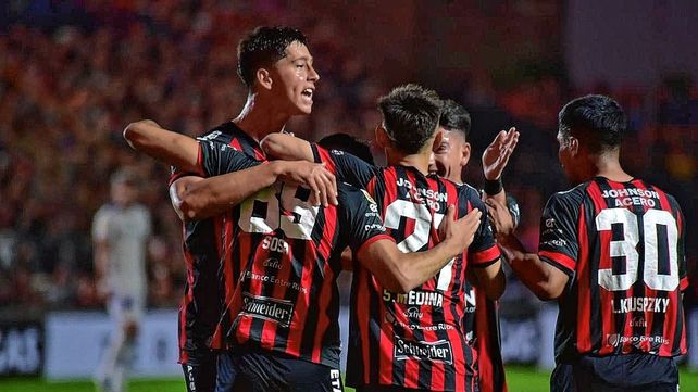Histórico: Patronato goleó a Boca en Paraná.