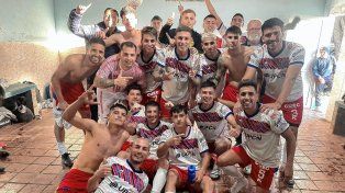 Vecinal Gálvez le ganó a Banco como visitante y es puntero del Apertura del ascenso liguista.