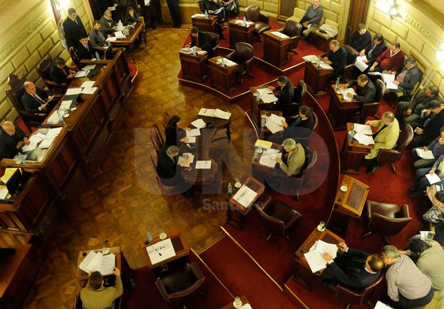 Unánime. Todos los senadores coincidieron en realizar el acto.