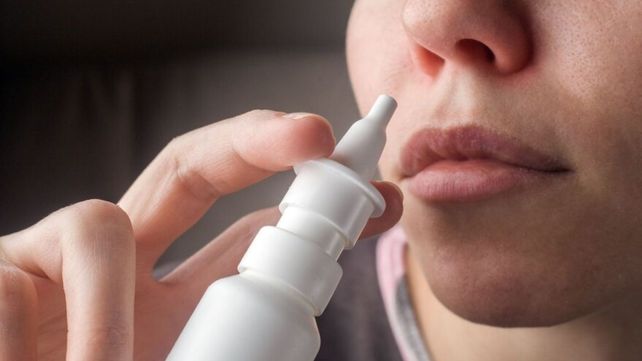 Fuerte incremento en las ventas de un spray nasal que ayudaría a reducir los contagios de Covid 