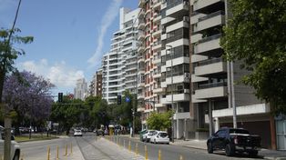 El área de Wheelwright y Dorrego, parquizada, con edificios nuevos y una vista inmejorable al Paraná.