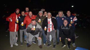El color de la previa: Unión se prepara para otra noche de fútbol en el 15 de Abril
