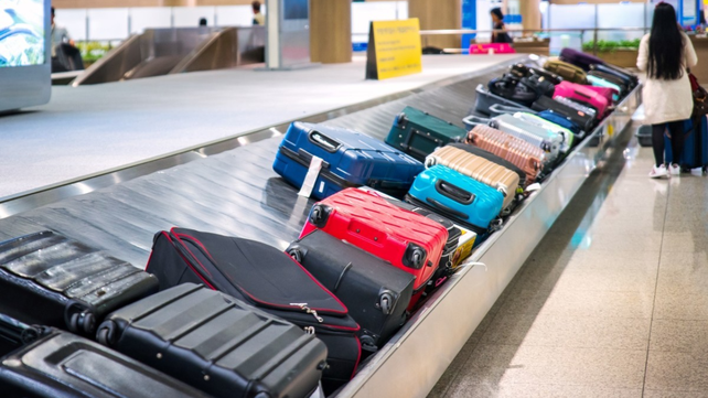 Aerolíneas Argentinas suprimió el equipaje de mano gratis en tarifas básicas