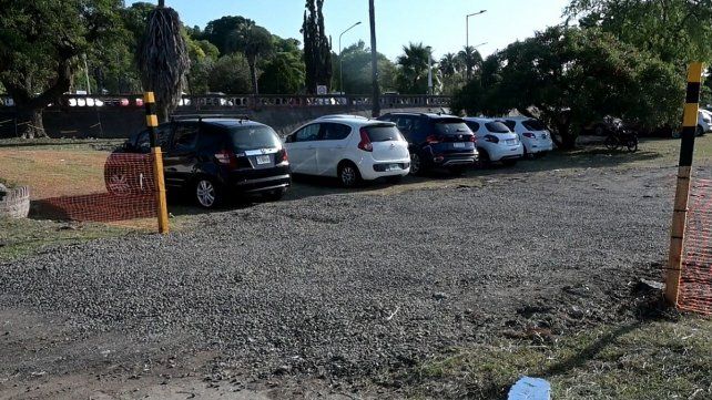 Los estacionamientos de la Costanera estarán habilitados por tres meses