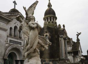 Un patrimonio que late: el Cementerio Municipal se posiciona como museo a cielo abierto