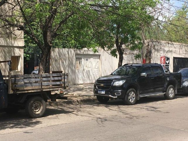 secuestro. Una camioneta incautada a la banda en Vera Mujíca al 1900.