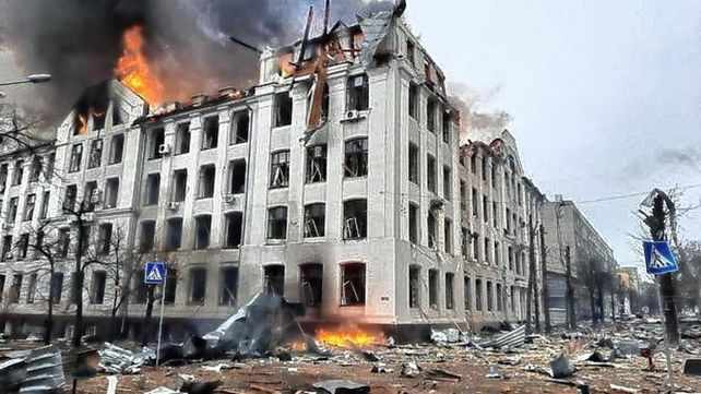 Un incendio en el edificio del Departamento de Economía de la Universidad Nacional Karazin Kharkiv