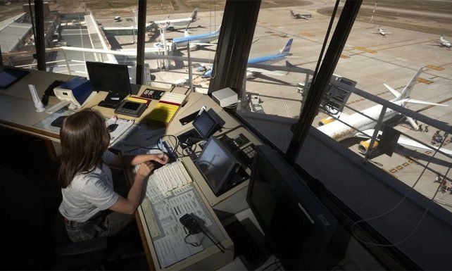 Las vacaciones de invierno tendrán paros de controladores aéreos en todo el país