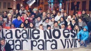 A través de las redes sociales, la fundación Suma de Voluntades denunció situaciones de amedrentamiento, amenazas y hostigamiento por parte de personal de la Municipalidad de Paraná cuando voluntarios asistieron a la Catedral para repartir la cena a personas en situación de calle.