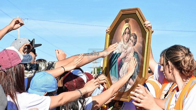 A la ruta. Nuevamente miles de fieles marianos caminarán por más de 26 horas.