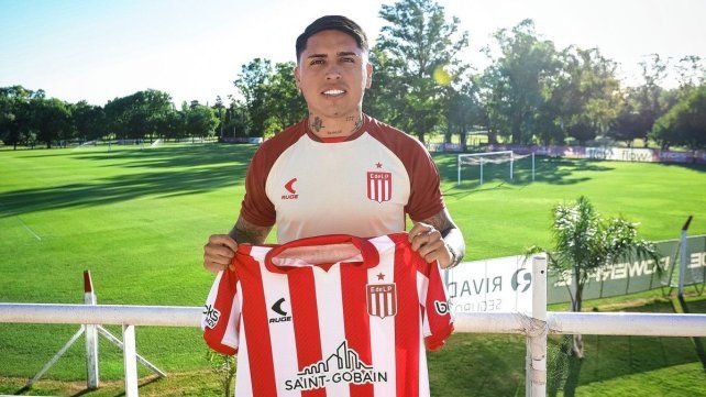 Facundo Farías fue oficializado como refuerzo de Estudiantes.