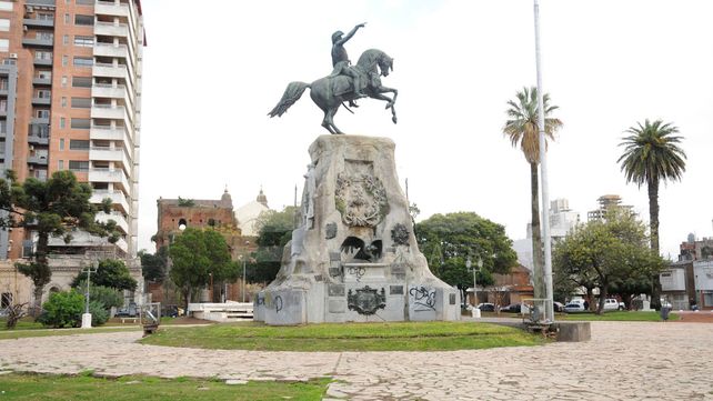 Licitarán la puesta en valor de la plaza San Martín