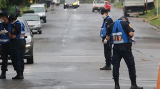 Motochorros que apuñalaron a joven siguen cometiendo arrebatos