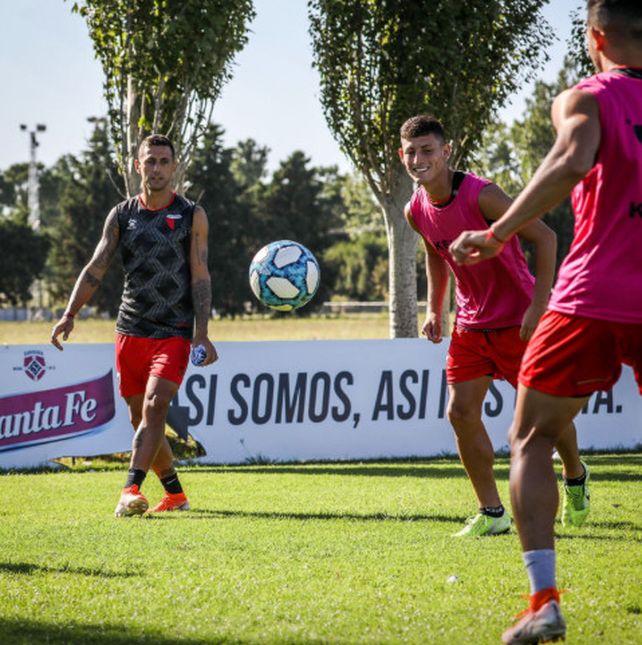 Colón tendrá un solo cambio para recibir a Racing