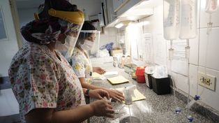 Oficializan el pago por tres meses de un bono de $ 6.500 a trabajadores de la salud