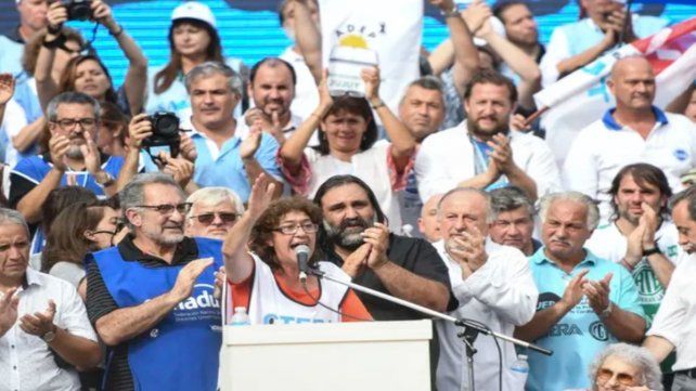 Convocan a un paro nacional docente para el próximo jueves contra la represión al pueblo jujeño