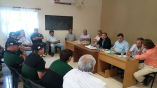 Genesini encabezó una nueva audiencia entre trabajadores y representantes de Sadesa