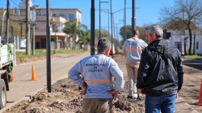 Empleados municipales de Colón cobraron su sueldo con un 10% de aumento