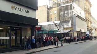 El dólar cerró a 65,50 pesos en Santa Fe