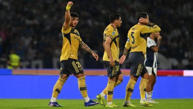 Boca juega de visitante en Brasil.