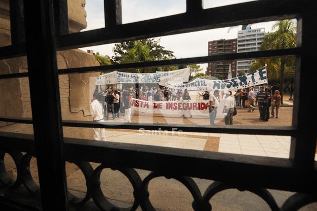 Bonfatti se negó a recibir a los intendentes que reclamaron por mayor seguridad
