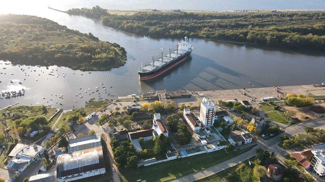 Nuevo embarque desde el puerto de Concepción del Uruguay