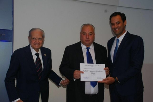 Gutiérrez fue distinguido con la membresía al Instituto de Ciencias Jurídicas y Sociales en la Región Centro de la Academia Nacional de Derecho y Ciencias Sociales de Córdoba.&nbsp;