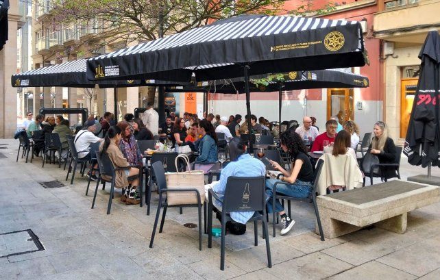 Durante el gran apagón, los españoles aprovecharon para salir de cañas y tapas