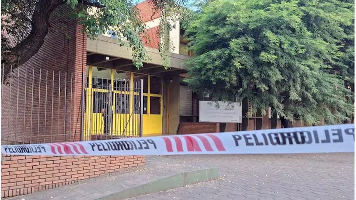 Asesinato en la escuela de San Cristóbal: revisan la prisión preventiva de un adolescente
