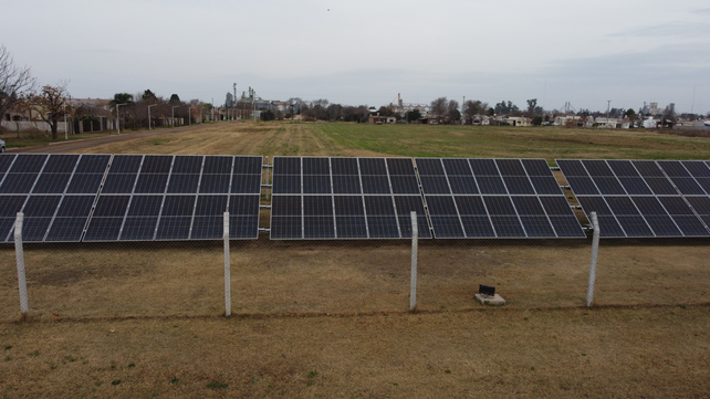 Los paneles solares en el parque de María Teresa en la localidad del departamento General López.