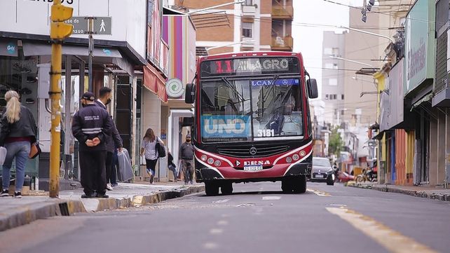 UTA: continúa el paro de colectivos en Paraná